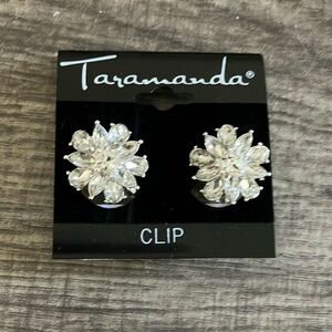 Taramanda Silver Clip Earrings